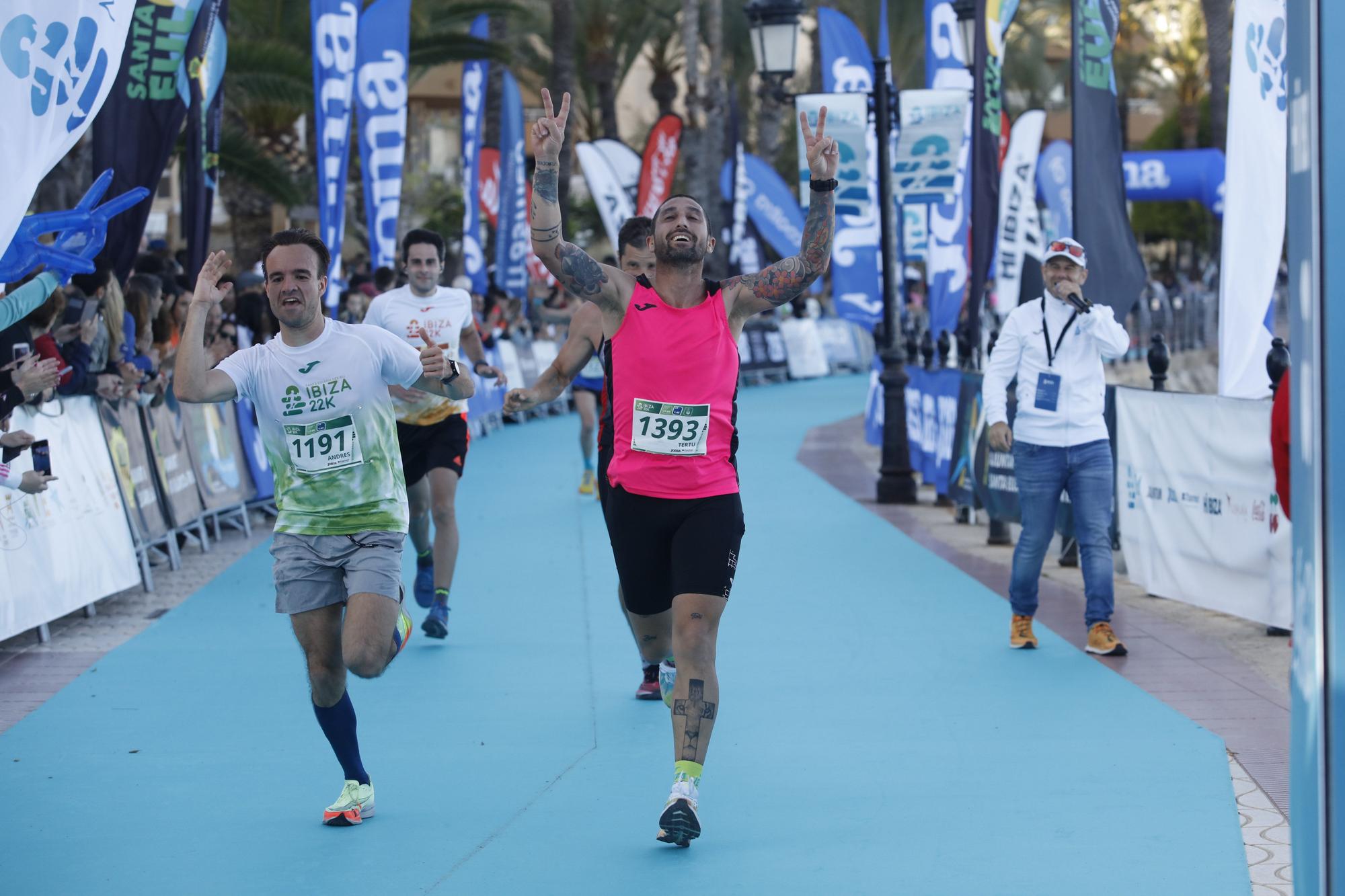 Búscate en nuestra galería de fotos del Santa Eulària Ibiza Marathon