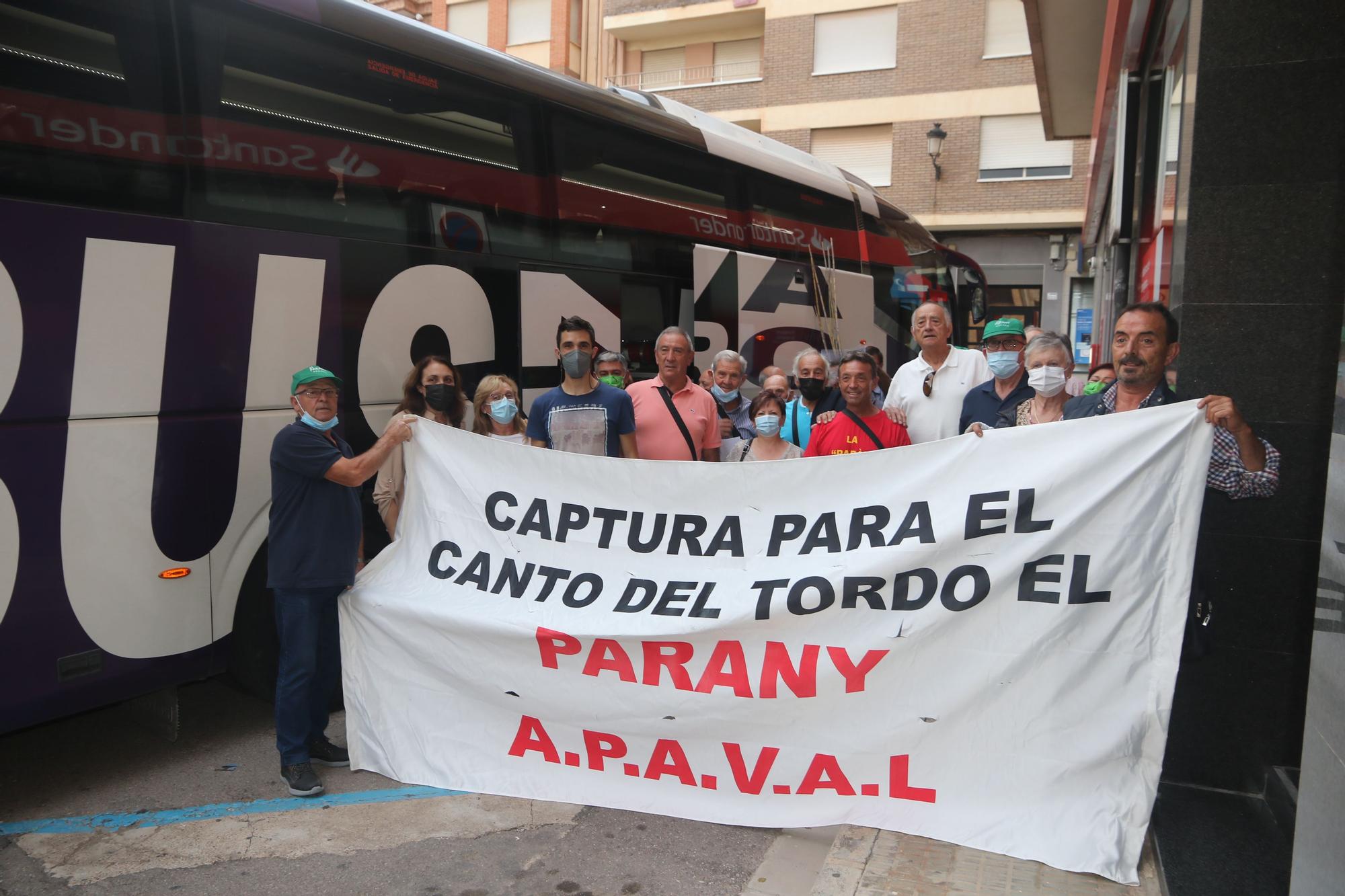 Multitudinaria concentración a favor del parany en l'Alcora