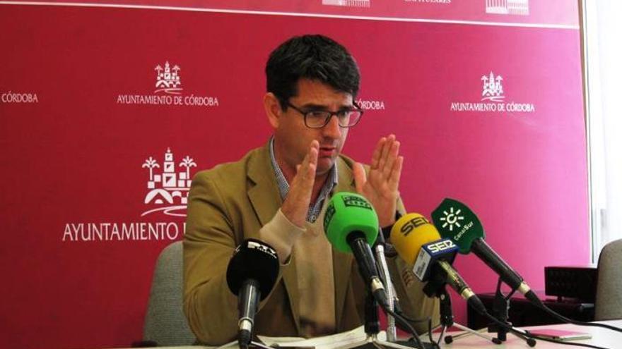 Pedro García cree que el sector privado aporta &quot;bastante poco&quot; a los patios