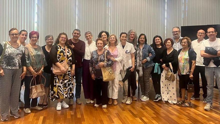 Más de 170 familiares de dependientes han recibido formación de autocuidado por parte del personal de Enfermería del Área I de Murcia