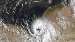 El Mediterrani en alerta per un potent cicló que podria convertir-se en un medicà