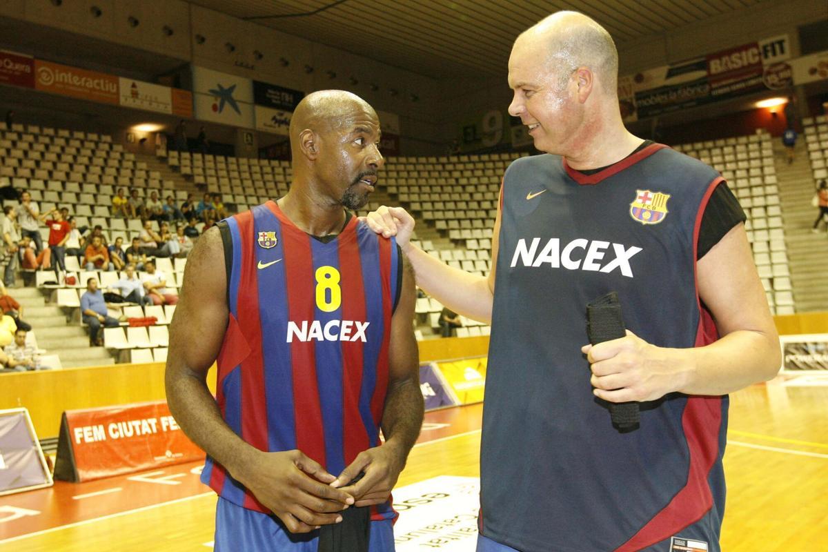 DARRYL MIDDELTON. FERRAN MARTINEZ. BASQUET. JUGADA PARTIT DE VETERANS CB GIRONA. BARÇA . PRIMERA JORNADA DELS ACTES DE LA LLIGA CATALANA