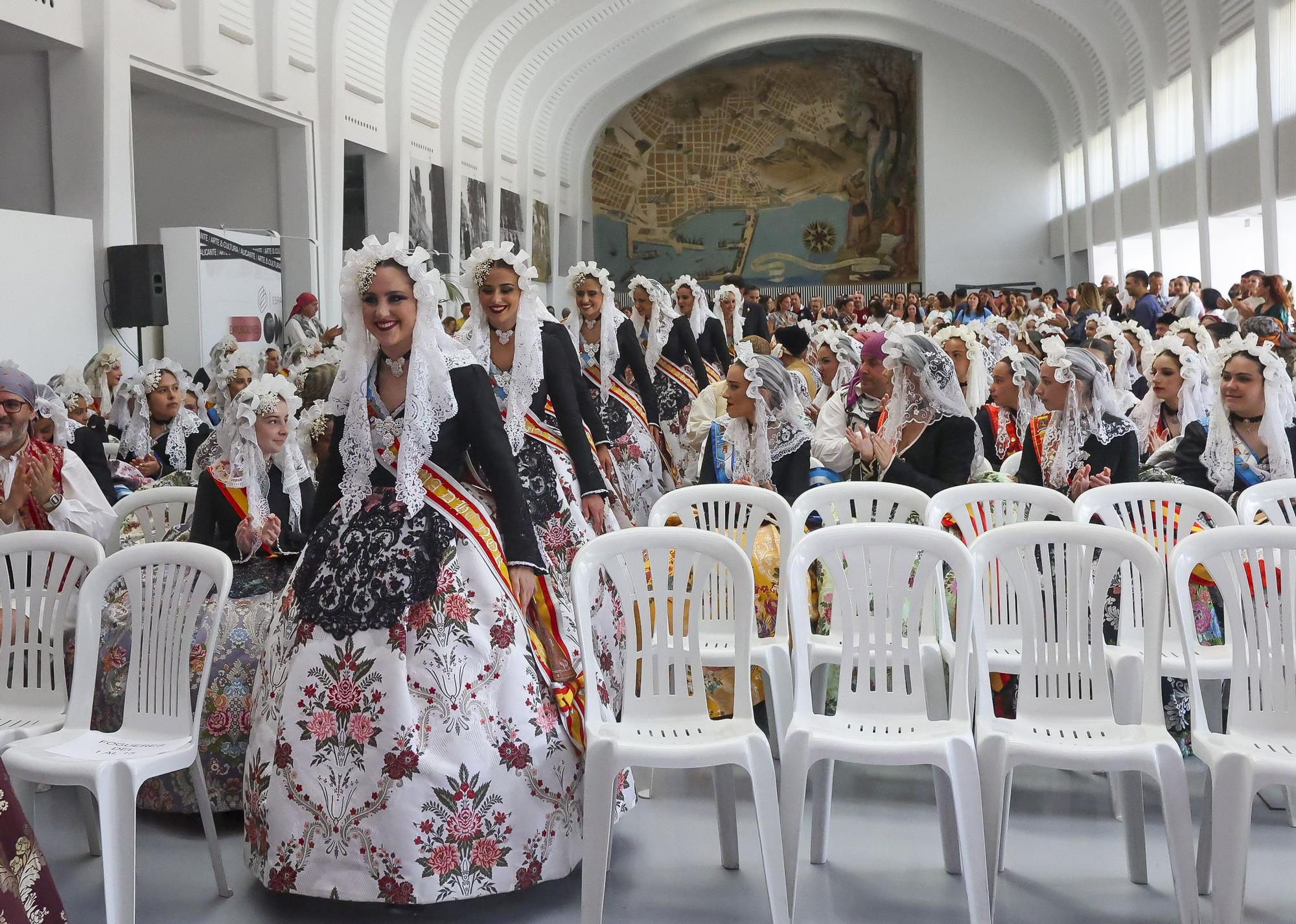 Homenaje a las Bellezas y Damas de los distritos de Hogueras