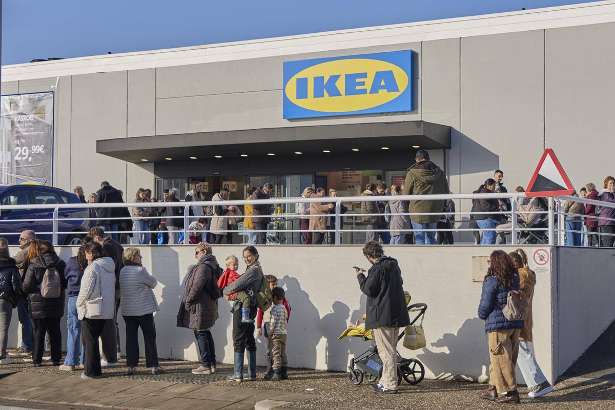 Les fotos de la inauguració de l'IKEA de Girona