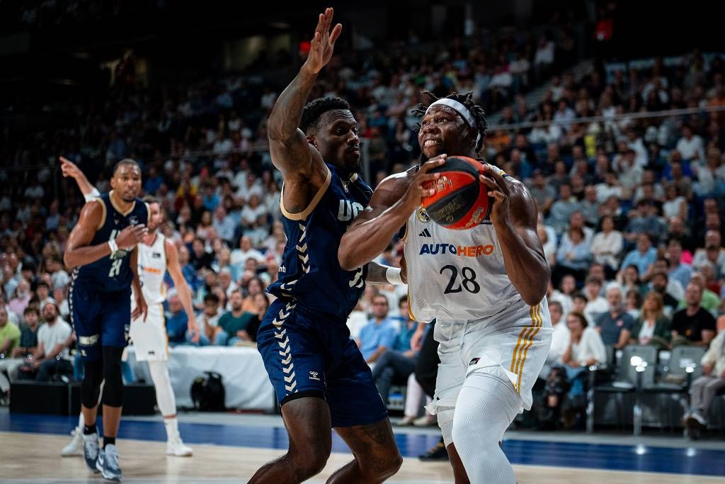 Las imágenes del Real Murcia-UCAM Murcia, primer partido de la final de la ACB