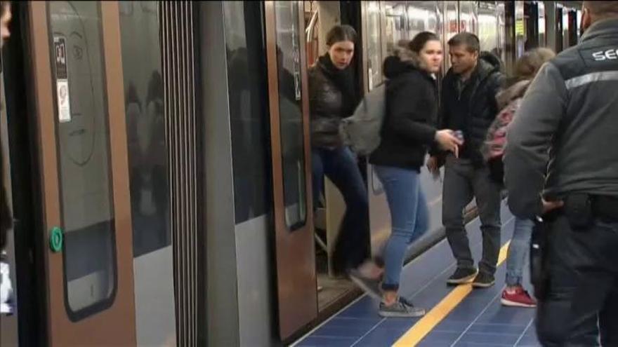 Reabre el metro de Maelbeek un mes después de los atentados de Bruselas