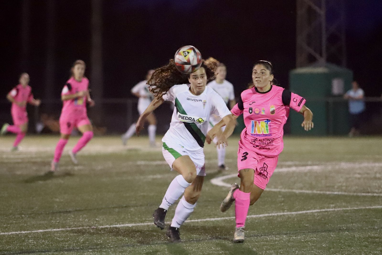 La eliminatoria de la Copa de la Reina de fútbol entre el Córdoba CF y el Juan Grande en imágenes