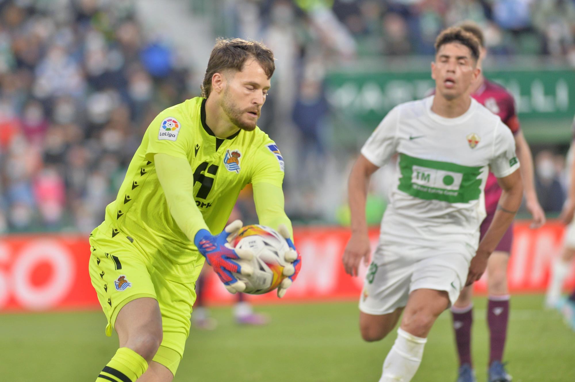 Imágenes del encuentro entre el Elche CF y la Real Sociedad.zip