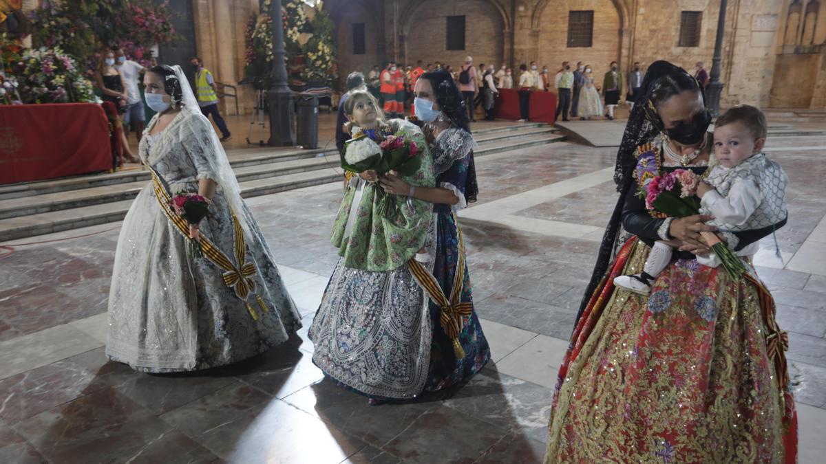 Búscate en el segundo día de Ofrenda por la calle de Caballeros (entre las 21.00 y las 22.00 horas)