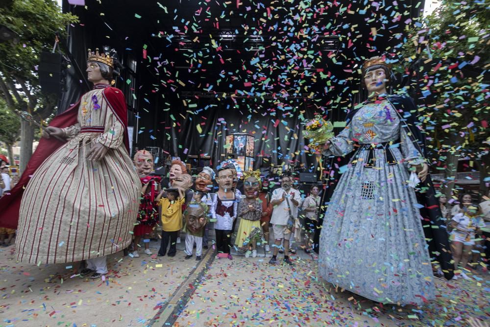 Els gegants i el pregó obren la festa major de Sant Feliu de Guíxols