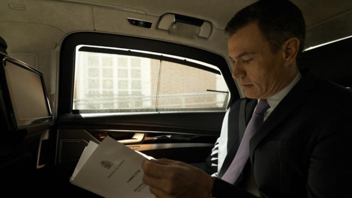 El presidente del Gobierno, Pedro Sánchez, en un momento del tráiler de la serie.