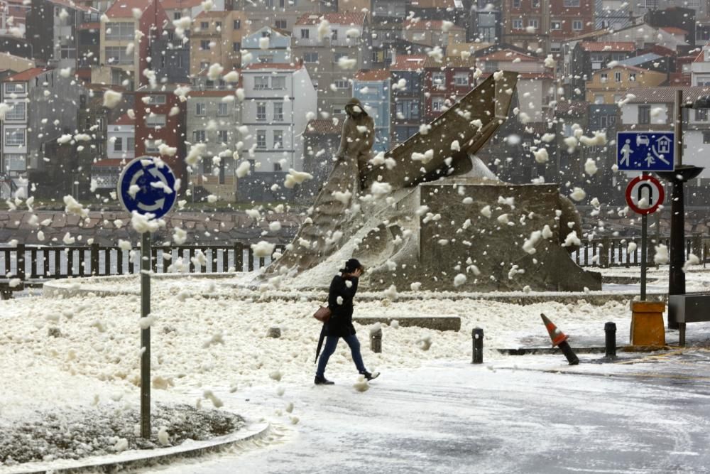 "Félix" desata la fuerza de los mares en la ría de Vigo