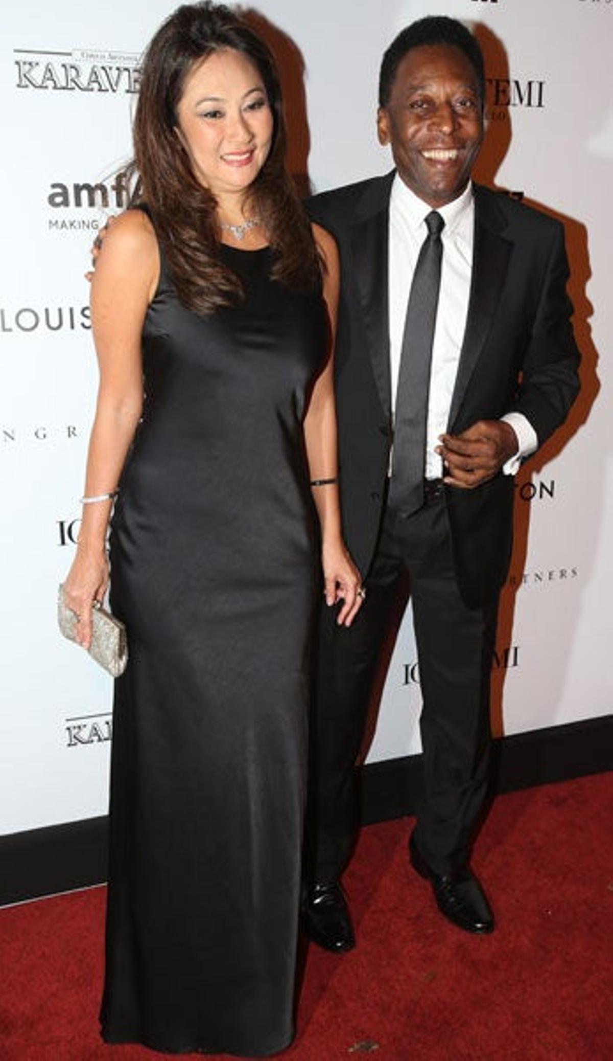 Pelé y su mujer Pelé y su mujer