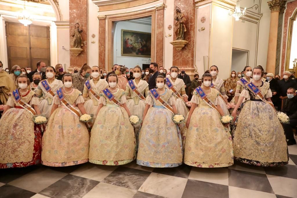 La visita a la Virgen concluye el fin de semana de exaltaciones falleras