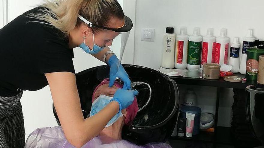 Las peluquerías lideran la fase 0 de la desescalada del coronavirus en Castellón