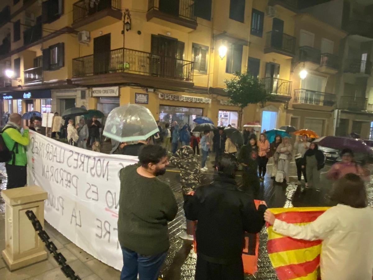 Protesta contra Mazón en Cullera.