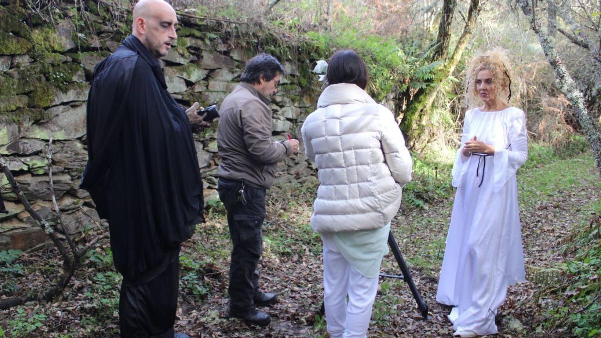 Un momento del rodaje en el bosque sanabrés. | A. S. 