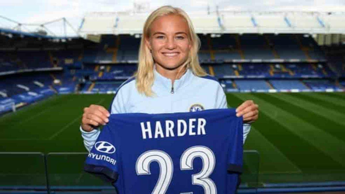 Harder, el fichaje más caro de la historia del fútbol femenino