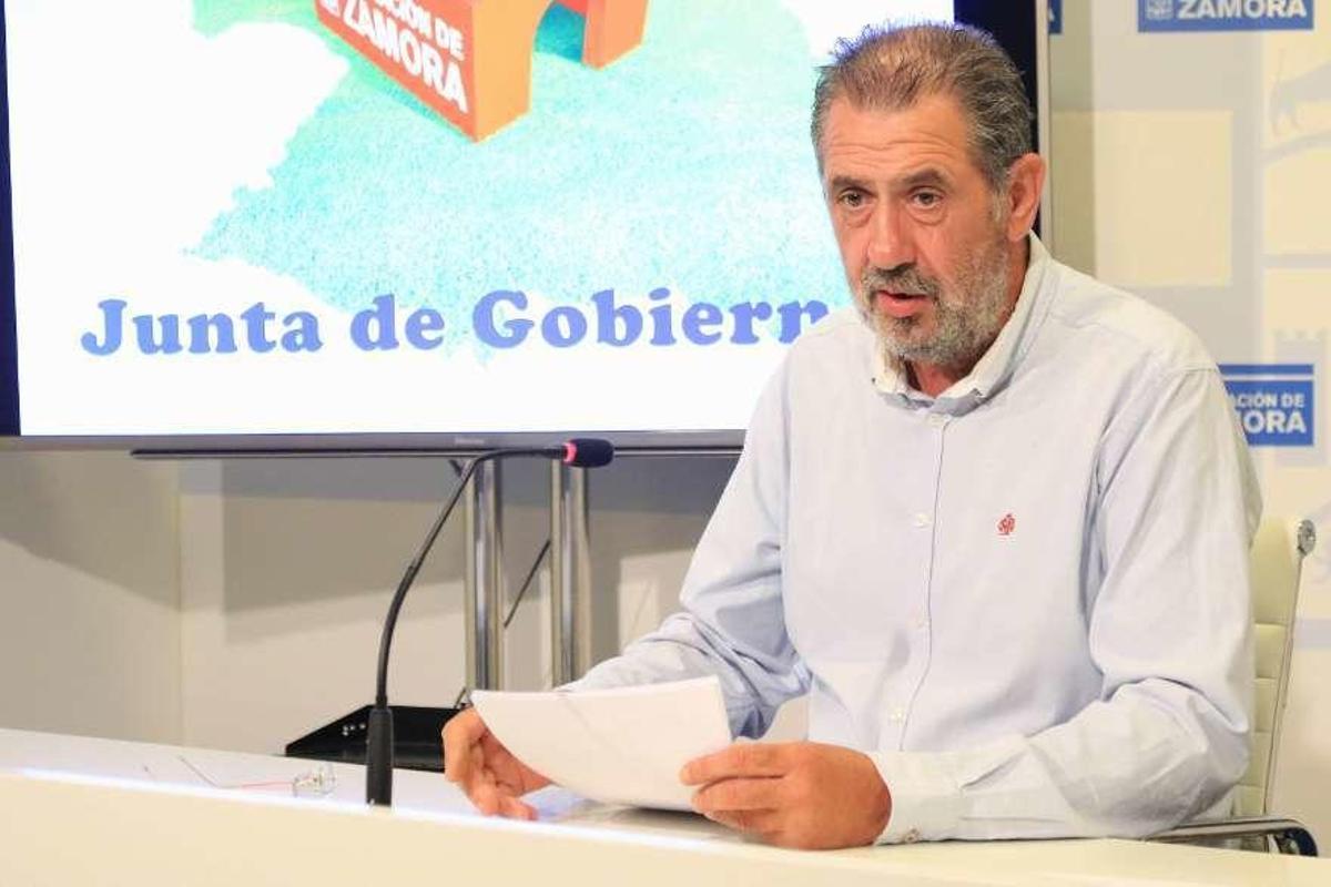 Juan Dúo, durante su comparecencia tras la junta de gobierno de la Diputación.