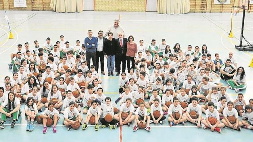 Romay promociona el baloncesto