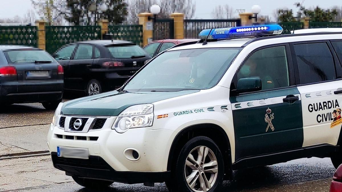 Un coche de una patrulla de Seguridad Ciudadana de la Guardia Civil de Zamora.