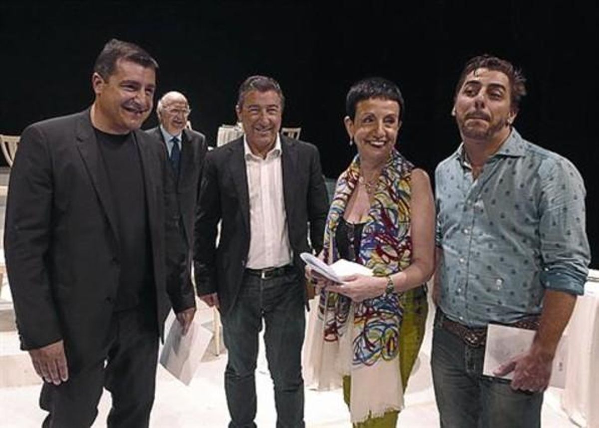 Els Roca, amb Carme Ruscalleda, al Teatre Municipal de Girona. Els Roca, amb Carme Ruscalleda, al Teatre Municipal de Girona.