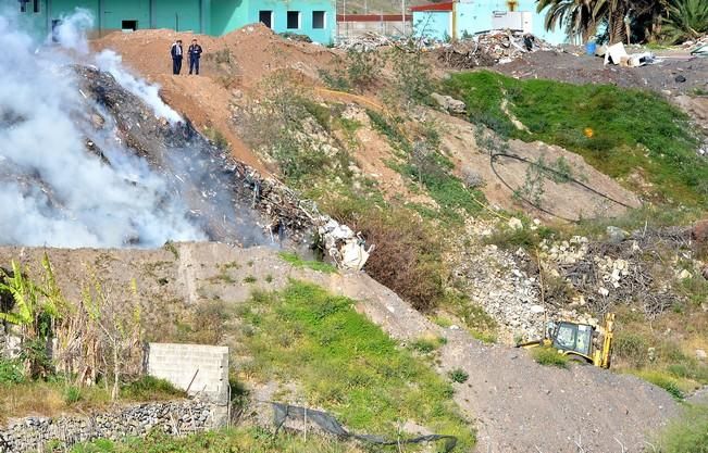 INCENDIO ALMATRICHE COLEGIO CANTERBURY