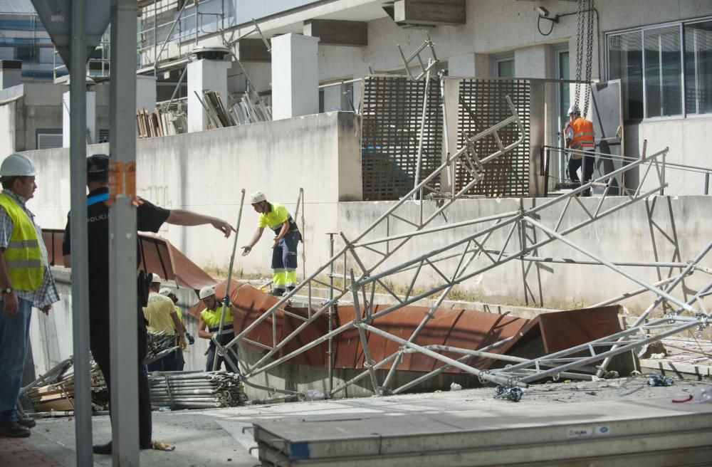 Un trabajador, herido al caerse el andamio de la reforma de la Casa del Mar