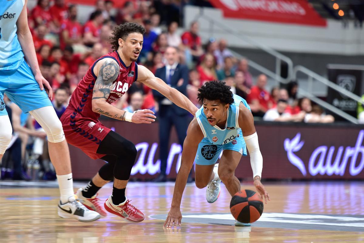 Jaylen Hands, nuevo jugador del UCAM Murcia, en su duelo en el Palacio con el Palencia en la 23-24.