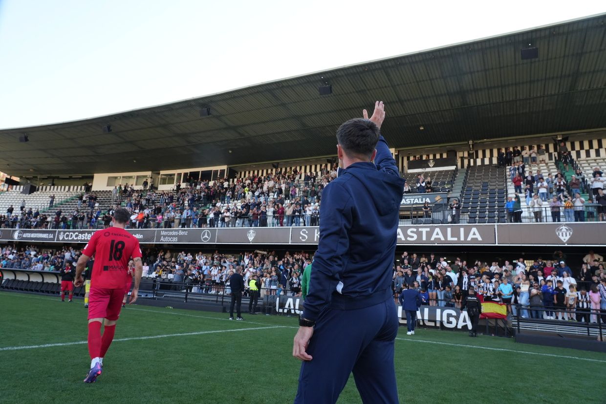 ¡Las mejores imágenes de la celebración del ascenso a Segunda Federación del Castellón B!