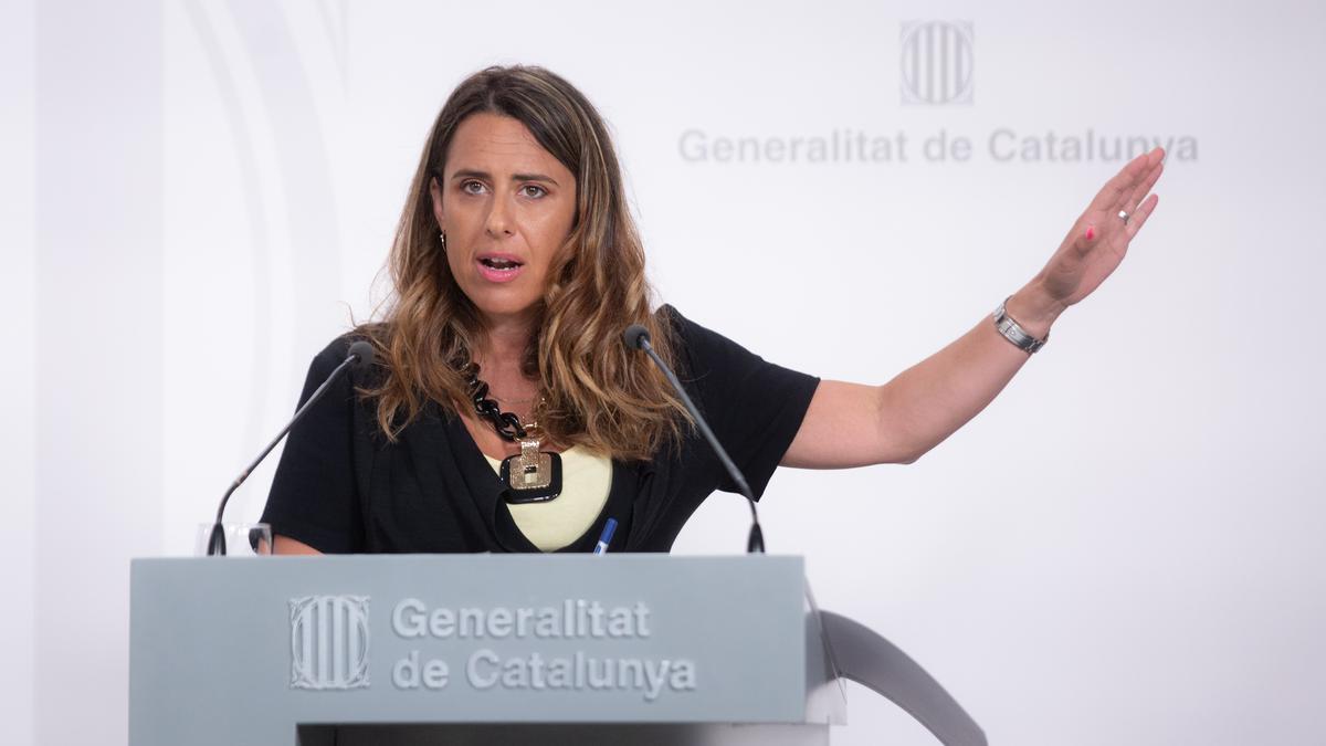 La portavoz del Govern de Cataluña, Patrícia Plaja, durante una rueda de prensa tras el Consell Executiu semanal, a 14 de junio de 2022, en Barcelona, Catalunya (España).
