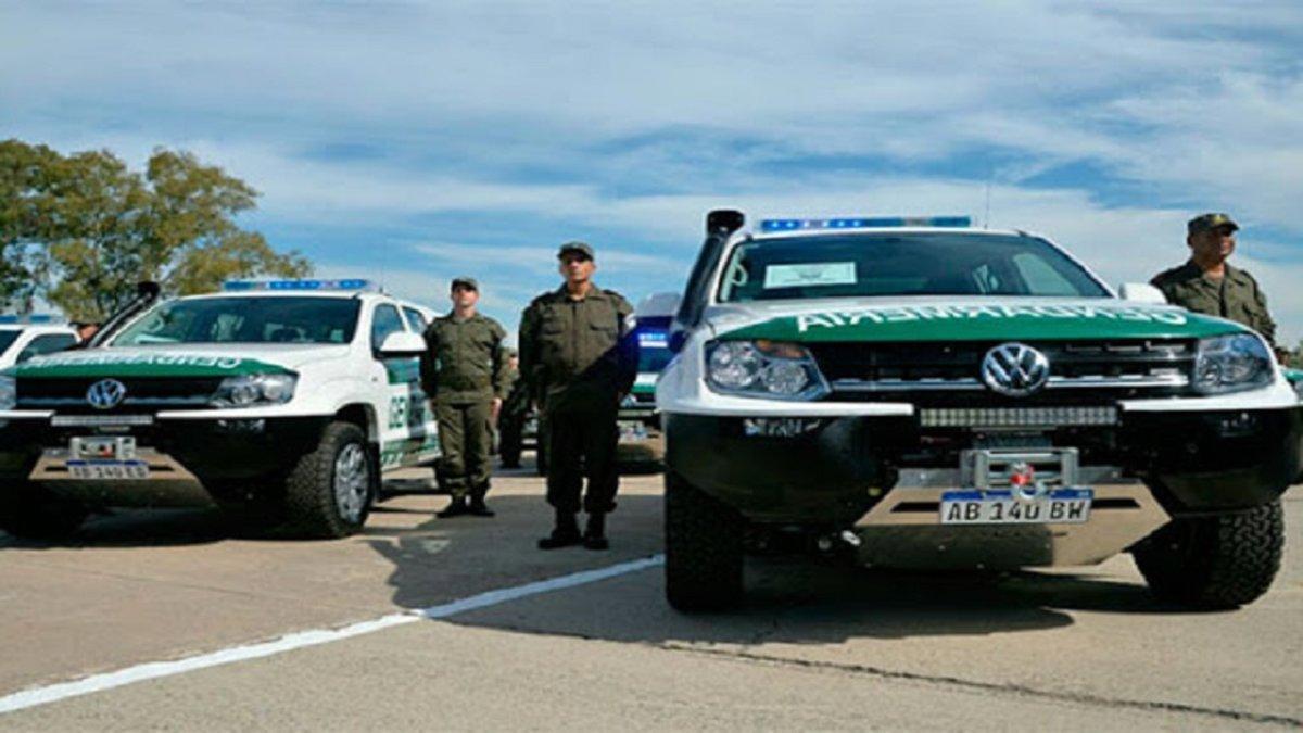Argentina entrega a sus fuerzas de seguridad más de doscientos vehículos