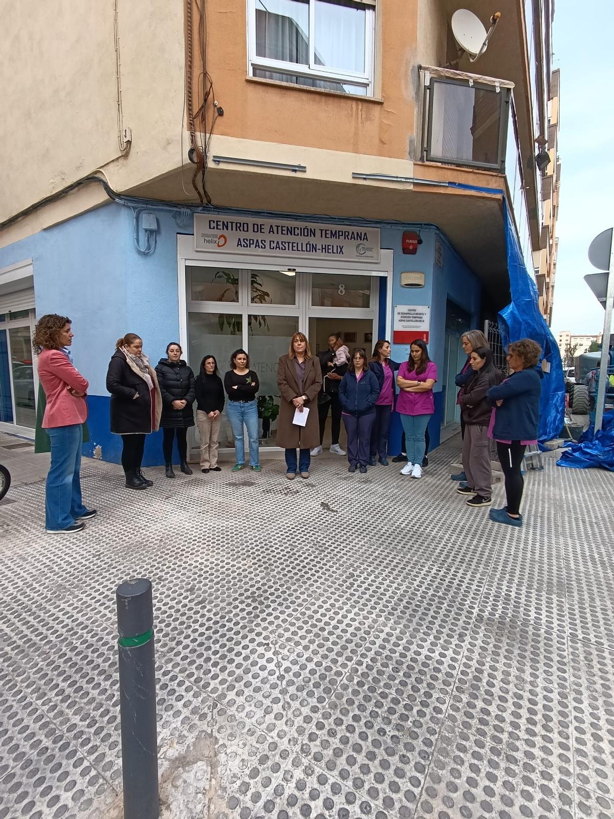 ASPAS Castellón ha guardado un minuto de silencio en memoria de María José y Noemí.