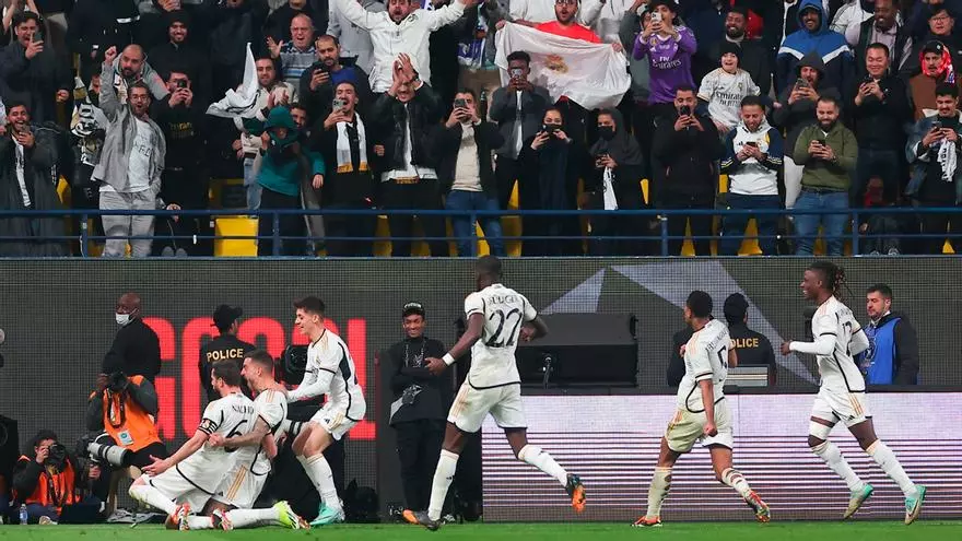 El Real Madrid estará en la final de la Supercopa tras ganar al Atlético de Madrid en la prórroga