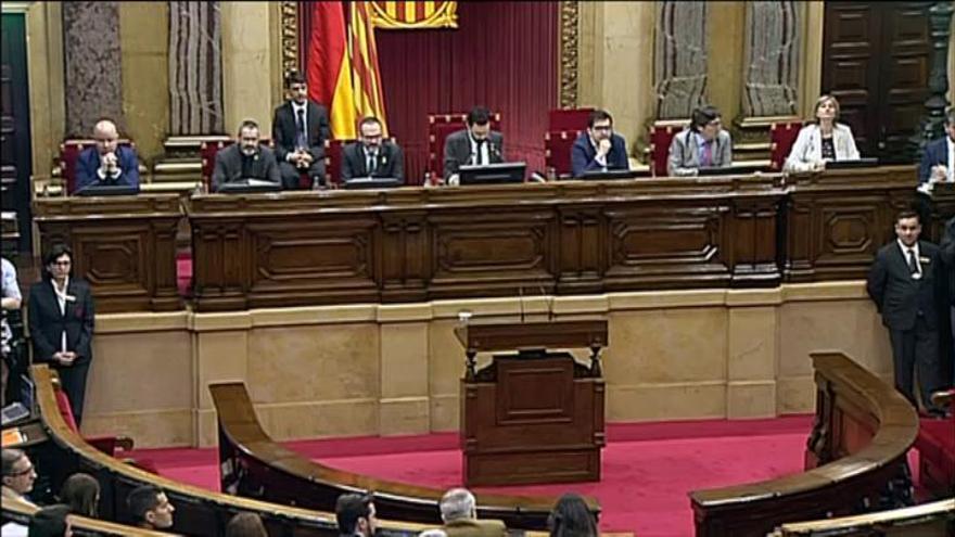 El Parlament defiende poder investir a Puigdemont