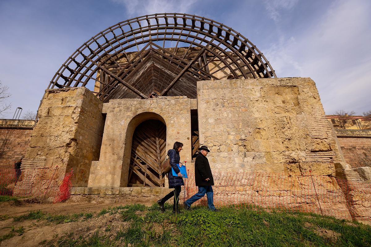 Los arqueólogos descubren el origen almohade del molino y la noria de la Albolafia de Córdoba durante su limpieza