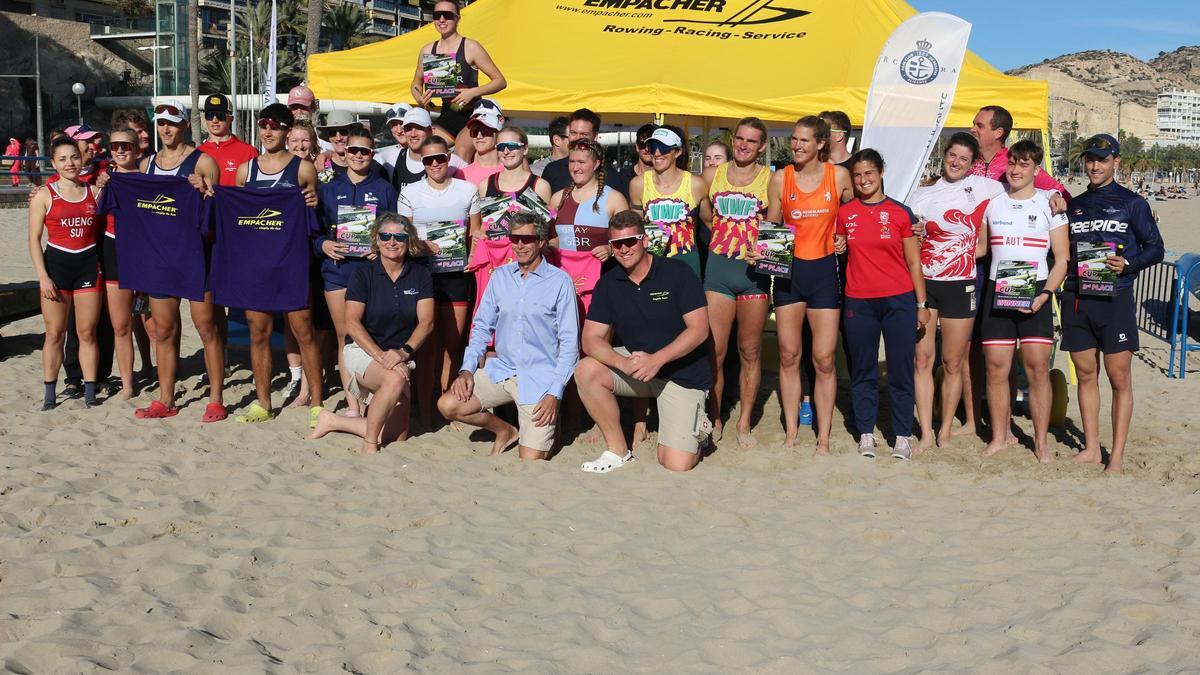 Foto de familia de los ganadores de la Empacher Cup