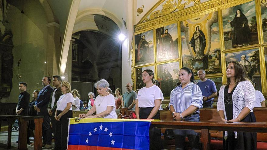 El dolor de venezolanos de Mallorca tras el terremoto: "Sabemos que están vivos, pero no sabemos cómo están"