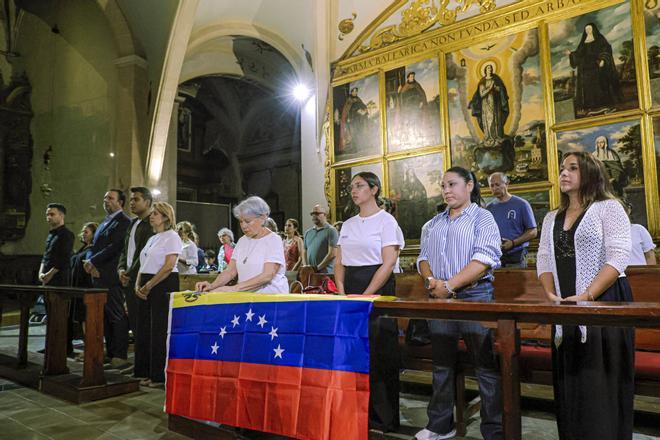 El dolor de venezolanos de Mallorca tras el terremoto: "Sabemos que están vivos, pero no sabemos cómo están"