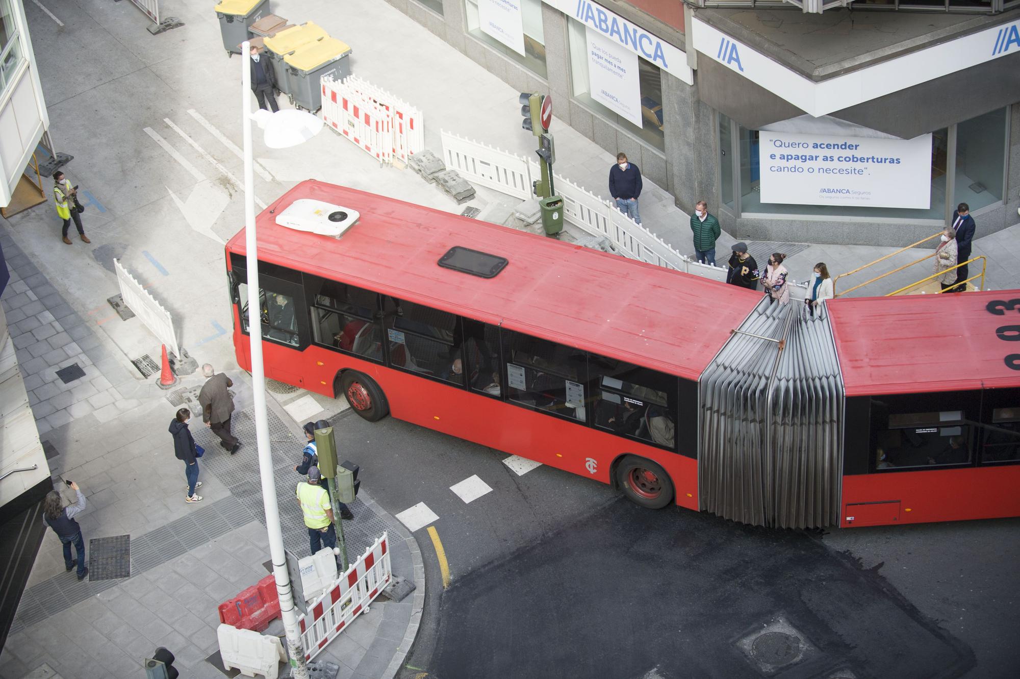 Corrección en Juan Flórez para facilitar el giro del bus