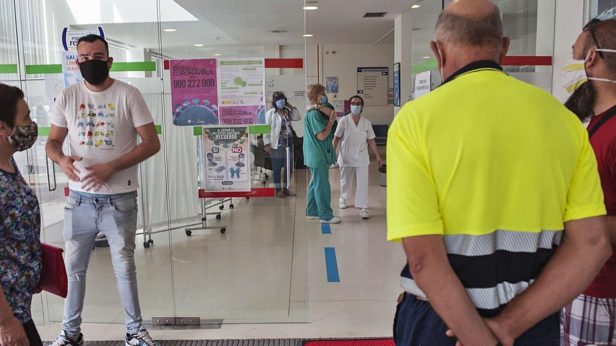 Centro de Salud Benavente Norte este verano.| J. A. G.