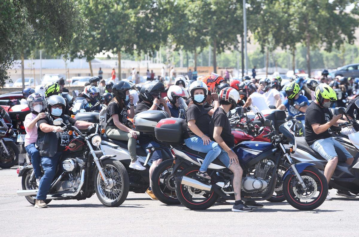 Concentración de motos para protestar por los peajes a las autovías