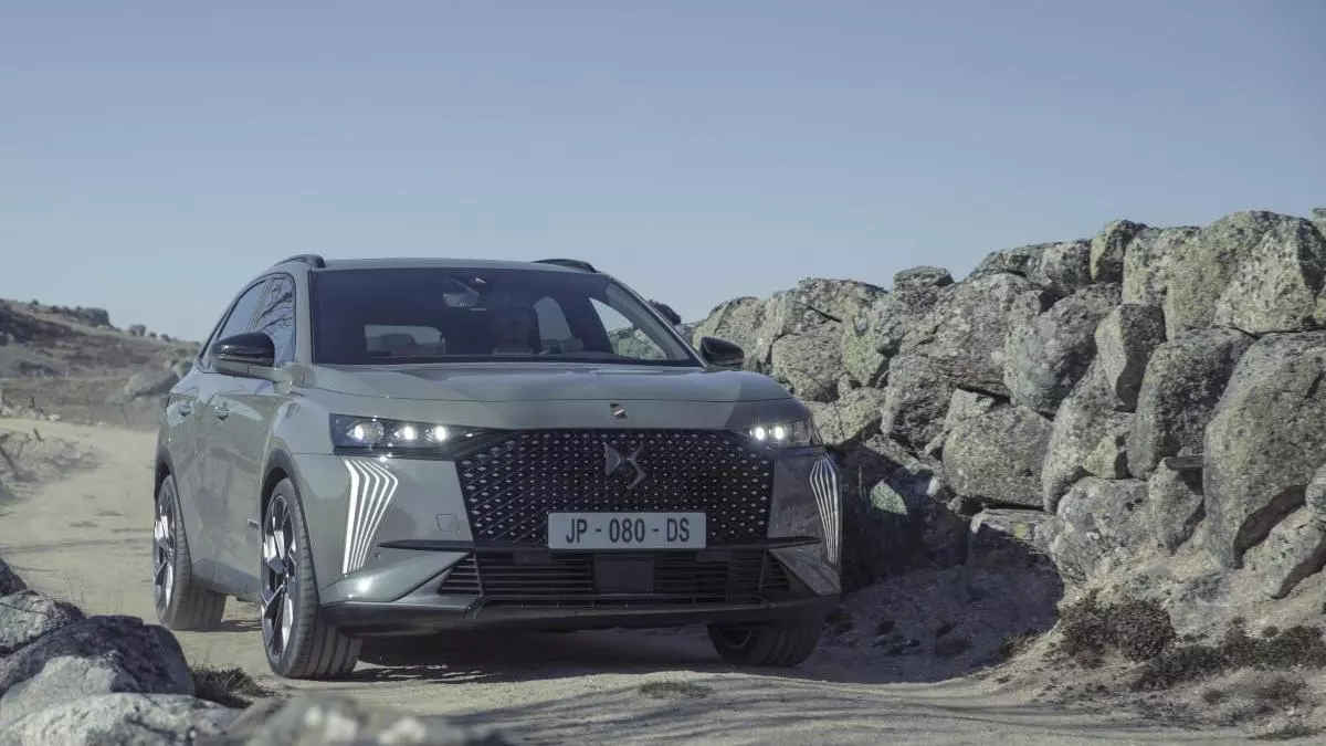 El nuevo DS7 tiene más motores electrificados que ‘normales’