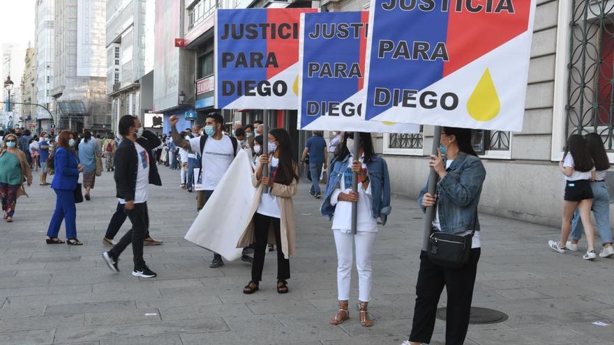 Concentración en el Obelisco para pedir justicia para Diego. | // CARLOS PARDELLAS