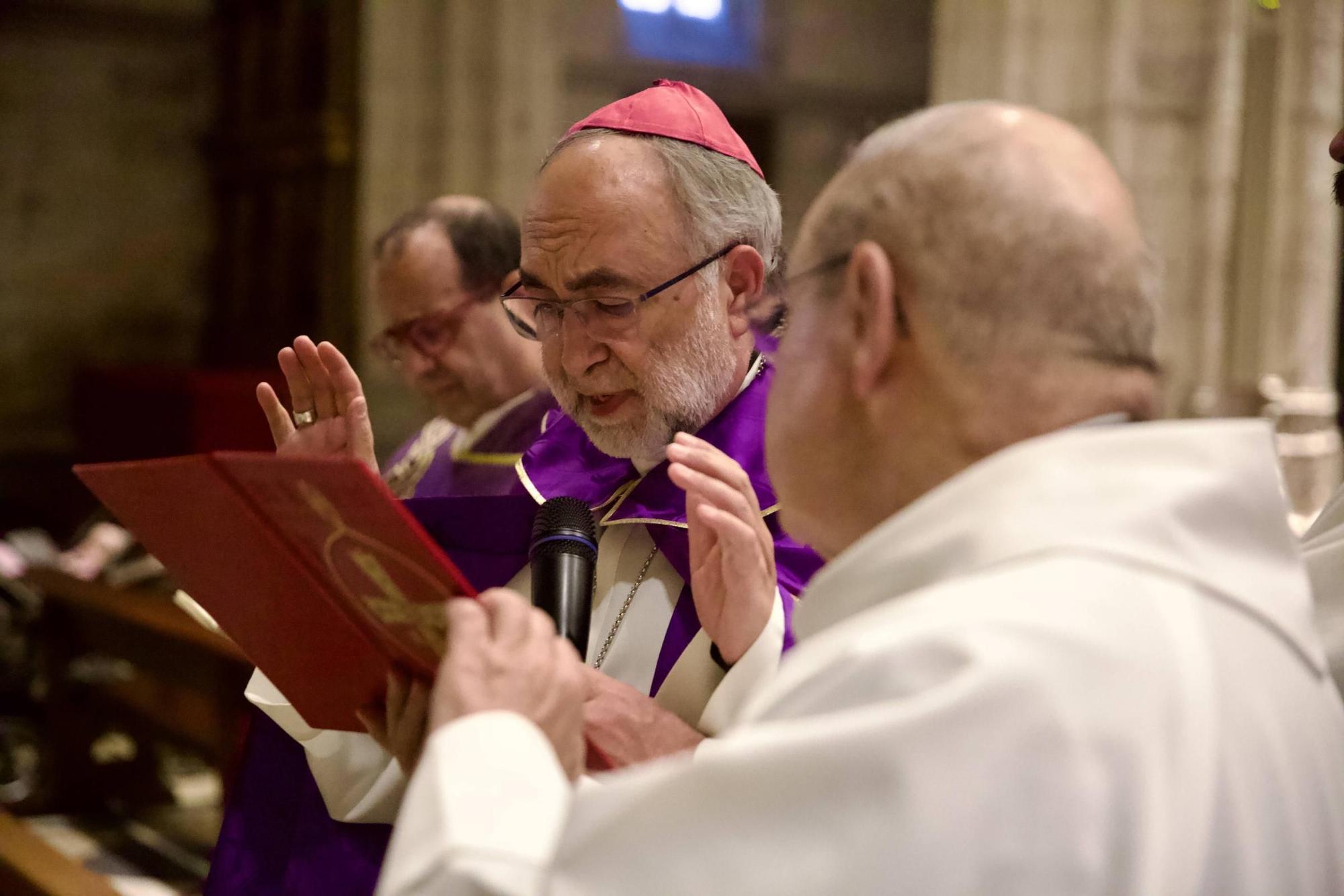 En imágenes: Rito de admisión al catecumenado de adultos en la catedral de Oviedo