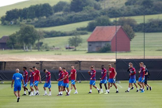 Las mejores imágenes del entrenamiento de hoy del Barça en Alemania