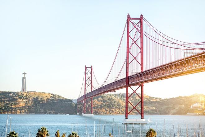 Puente 25 de abril, La casa de papel