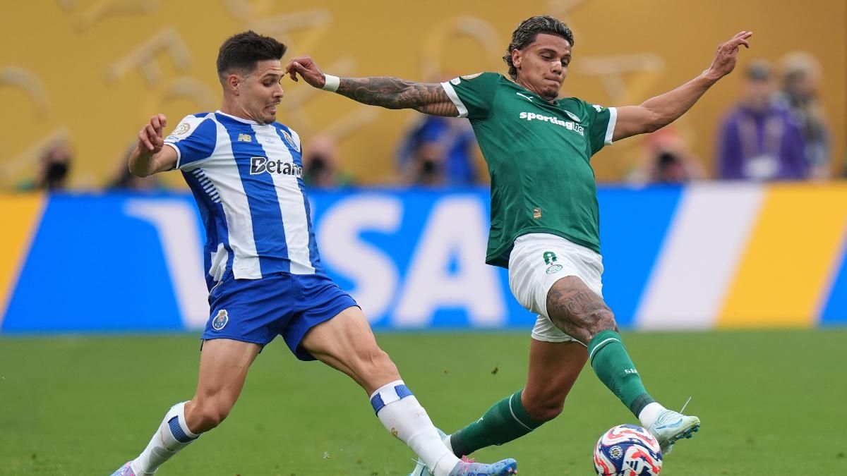 Richard Ríos, durante el partido ante el Porto