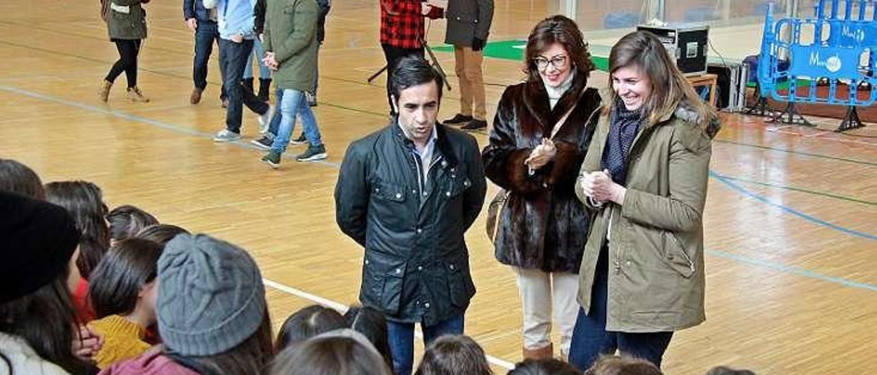 Visita de Rey a jóvenes a la estación de Manzaneda. // FdV