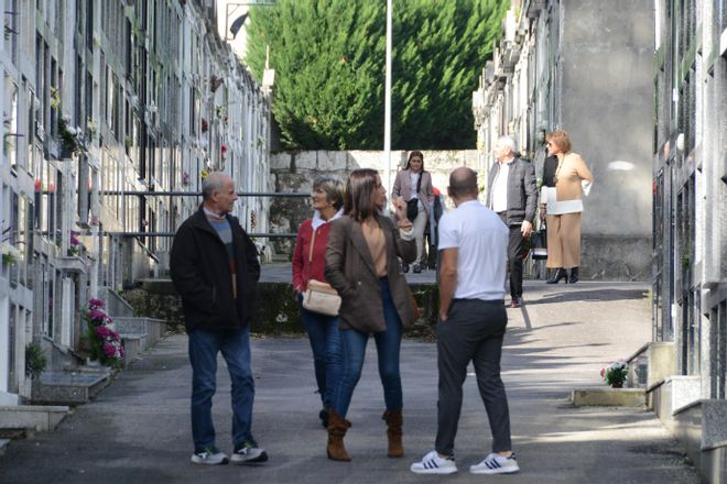 Día de Todos los Santos en O Morrazo. Cementerio de Bueu